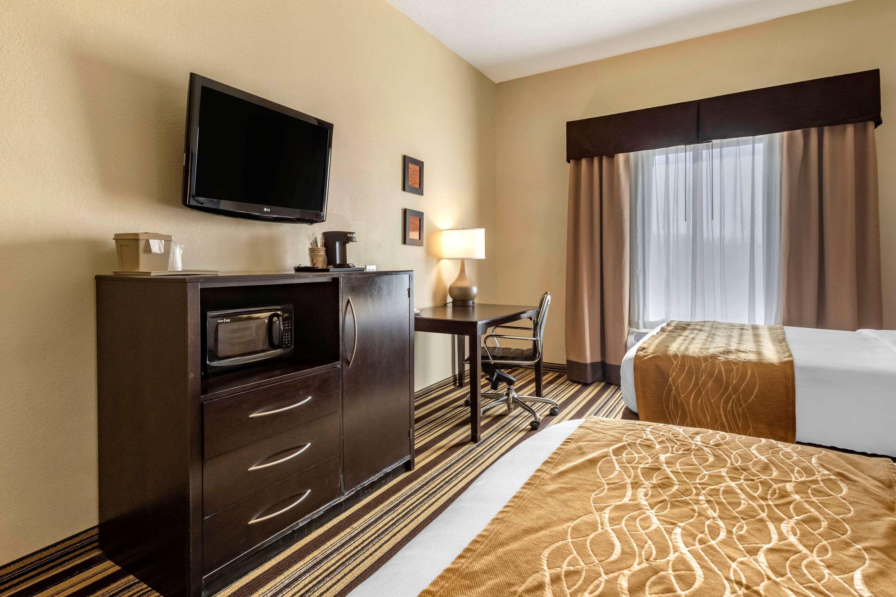 Comfort Inn & Suites Triadelphia Kültér fotó