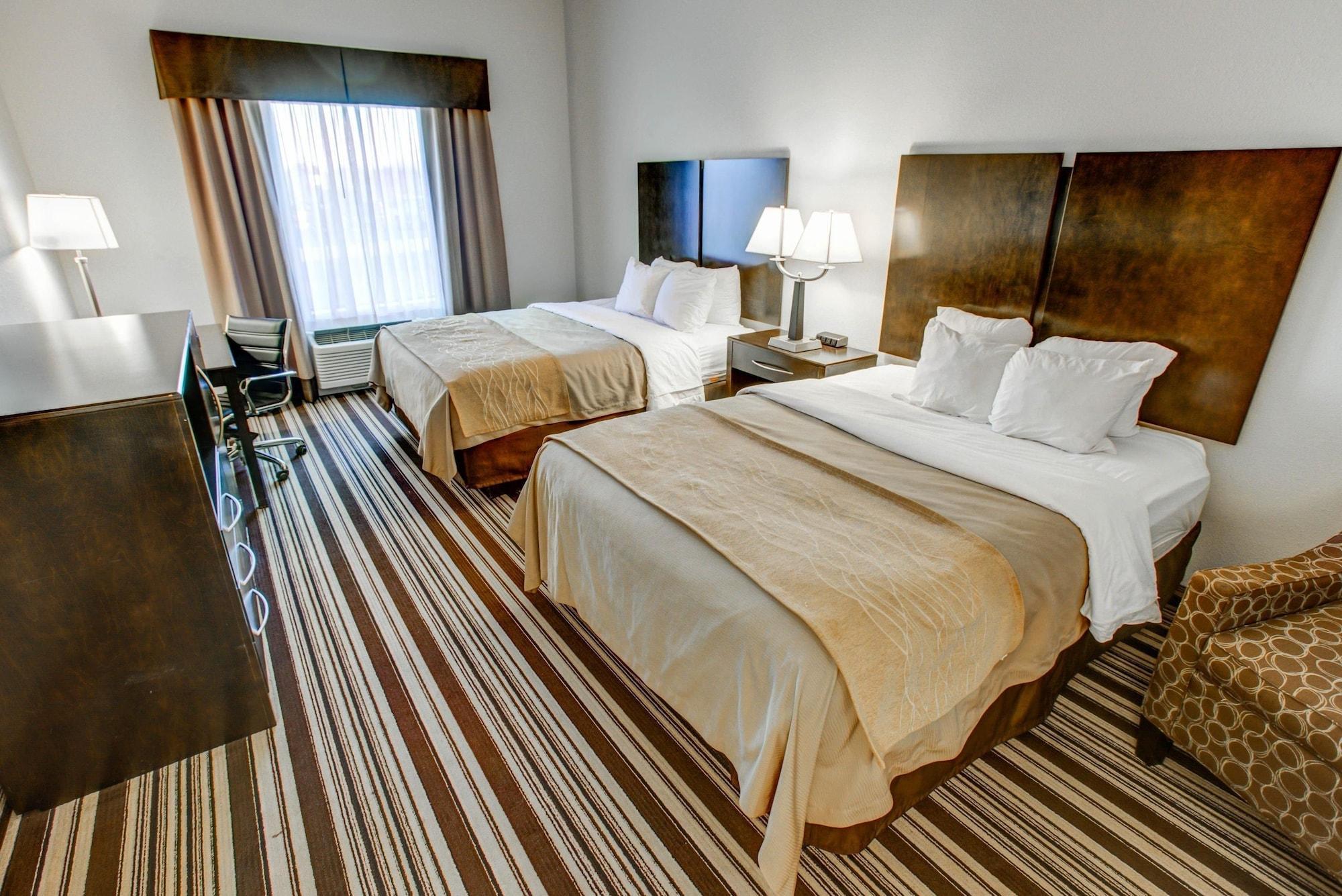 Comfort Inn & Suites Triadelphia Kültér fotó